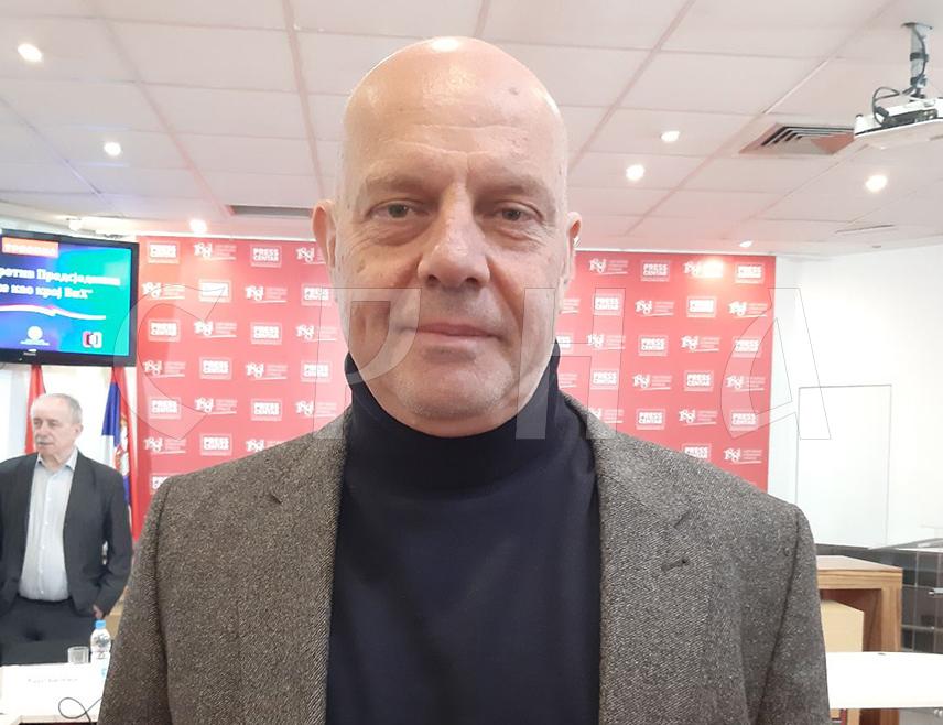 БЕОГРАД, 27. МАЈА /СРНА/ - Политиколог Александар Павић оцијенио је за Срну да посјета лидера СНСД-а Милорада Додика и делегације Републике Српске Москви представља континуитет очувања и развијања одличних односа са Русијом, и то у исто вријеме када се поправљају односи са САД.