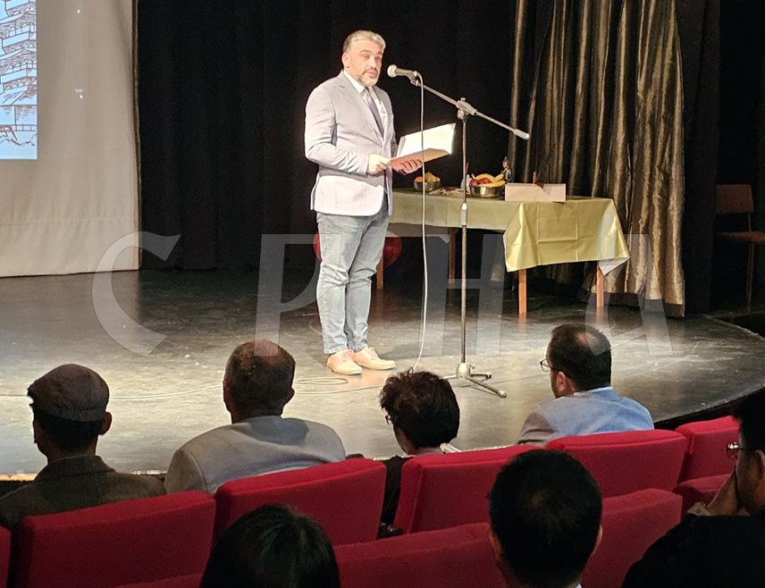 ИСТОЧНО НОВО САРАЈЕВО, 29. МАЈА /СРНА/ - Кристијан Остојић побједник је прелиминарног такмичења из кинеског језика "Кинески мост", које је данас одржано у Источном Новом Сарајеву, и представљаће БиХ на финалу у Кини у конкуренцији са такмичарима из 140 земаља.