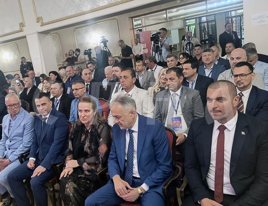 BELGRADE, MAY 30 /SRNA/ – The St. Vitus Day /Vidovdan/ Diaspora Assembly, titled "Unity and Strength - Serbia," officially opened today at the Army House /Dom Vojske/ in Belgrade, bringing together 200 participants from more than 30 countries. Among the attendees is Helena Krnetić, Assistant Minister for European Integration and International Cooperation of Republika Srpska.