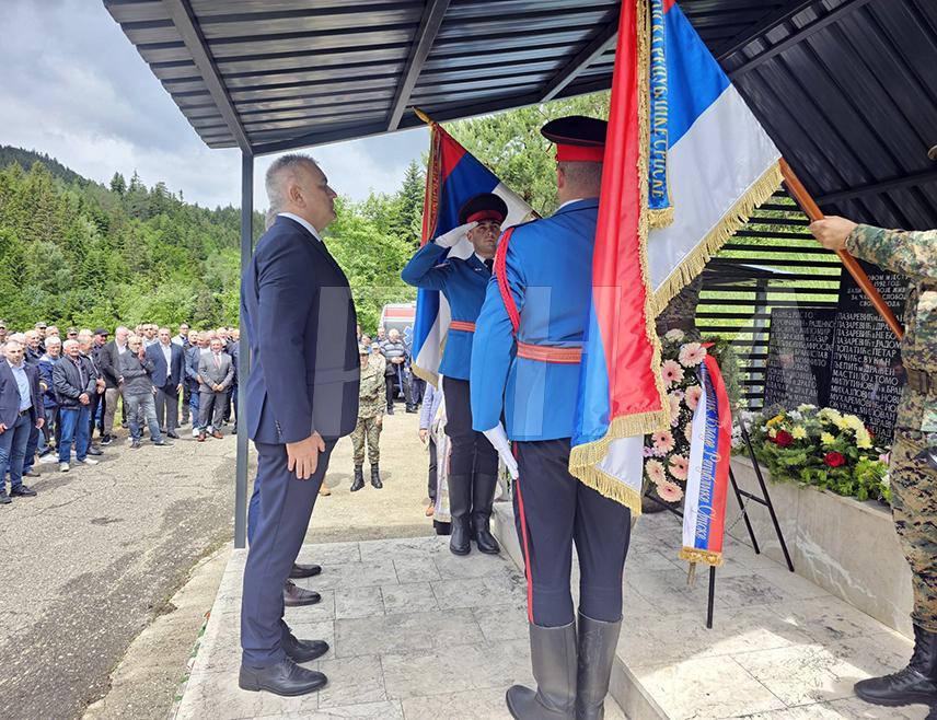 HAN PIJESAK, JUNE 4 /SRNA/ – Republika Srpska Prime Minister Savo Minić said that Žepa, near Han Pijesak, is one of the largest sites of suffering for soldiers of the Army of Republika Srpska /RSA/, but that everything the Serb people endured has ultimately made them stronger.
