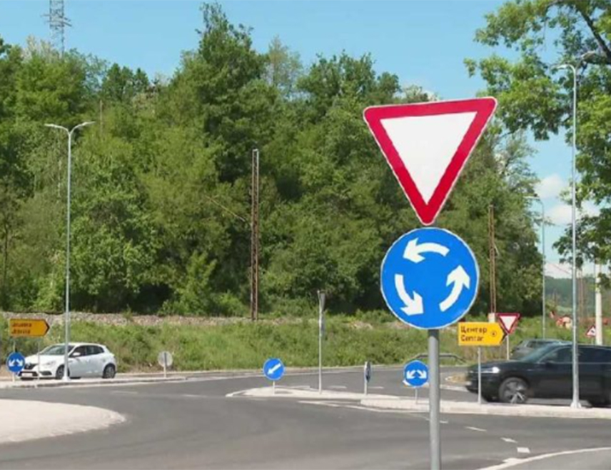 BANJA LUKA, JUNE 6 /SRNA/ – A total of 149 traffic accidents occurred at roundabout intersections across Republika Srpska during the first five months of the year, the Republika Srpska Ministry of Interior /MoI/ told SRNA.
