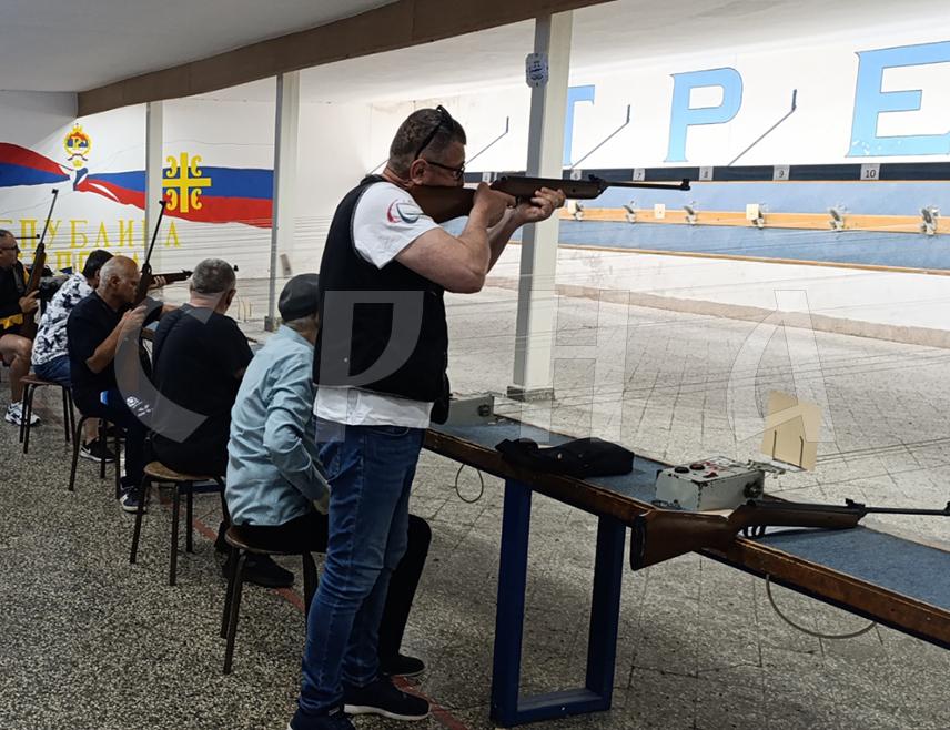 TРЕБИЊЕ, 6. ЈУНА /СРНА/ – У Tребињу се данас одржавају 19. спортски сусрети особа са инвалидитетом из Tребиња и Београда, у оквиру којих су организована спортска такмичења у стрељаштву и риболову с циљем дружења, социјализације и размјене искустава.
