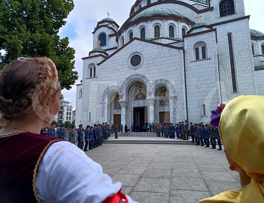 BELGRADE, JUNE 6 /SRNA/ – The Holy Belt of the Most Holy Theotokos was ceremonially farewelled today from Saint Sava Cathedral Church in Vračar and sent back to Mount Athos with both ecclesiastical and state honours.