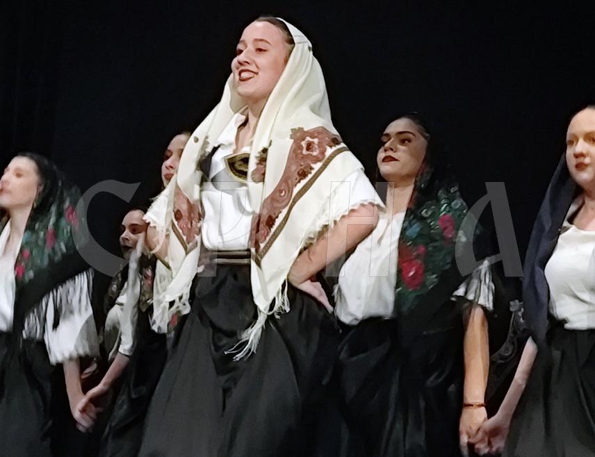 СРЕБРЕНИЦА, 6. ЈУНА /СРНА/ - Стотине бајкера прошли су данас улицама Сребренице у оквиру културно-спортске и привредне манифестације "Дани Сребренице", а у вечерњим часовима одржана је смотра фолклора у организацији локалног Културно-умјетничког друштва "Васо Јовановић".