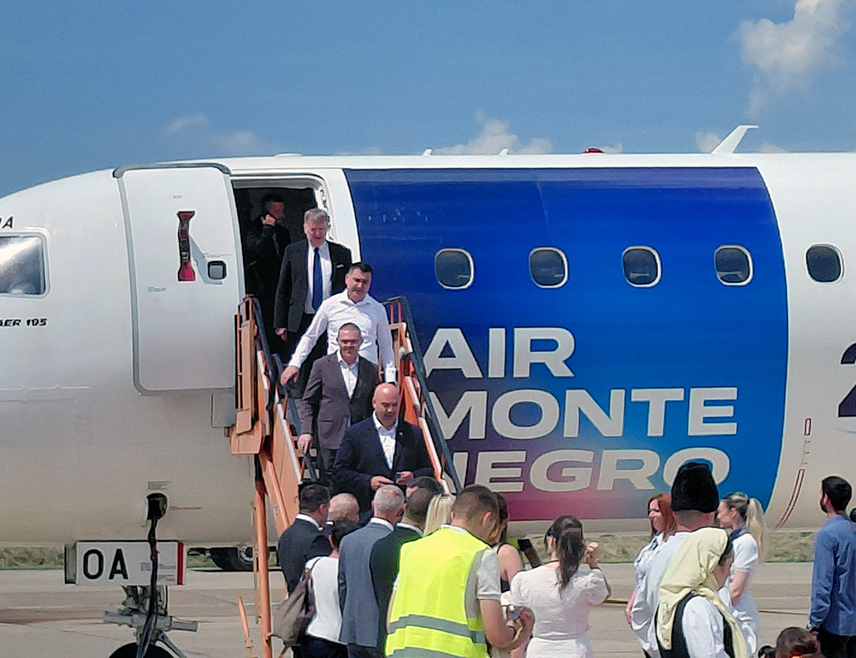 BANJA LUKA, JUNE 9 /SRNA/ - An aircraft of the Montenegrin airline Air Montenegro landed today at the Banja Luka International Airport, as part of the first promotional flight on the Tivat-Banja Luka-Tivat route.