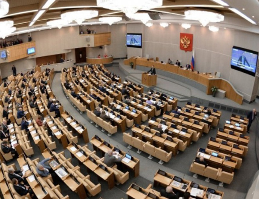 МОСКВА, 10. ЈУНА /СРНА/ - Посланици руске Државне думе усвојили су у трећем и коначном читању приједлог закона о забрани депортовања странаца који су се борили у редовима руске војске.