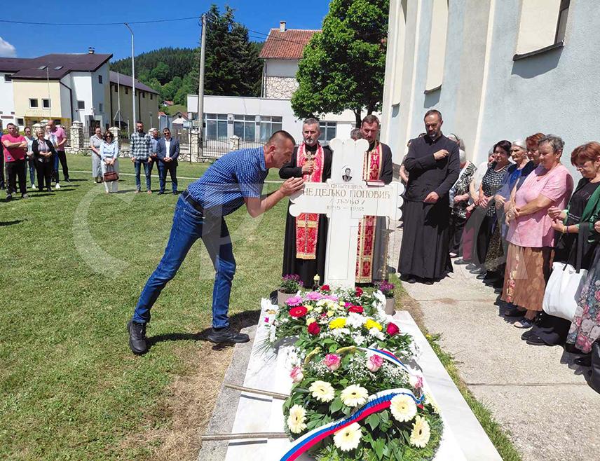 TRNOVO, JUNE 10 /SRNA/ - In the courtyard of the Church of the Holy Great Martyr George in Trnovo, a memorial service was held today for priest Nedeljko Popović, who was brutally murdered 34 years ago by members of the so-called Army of BiH.