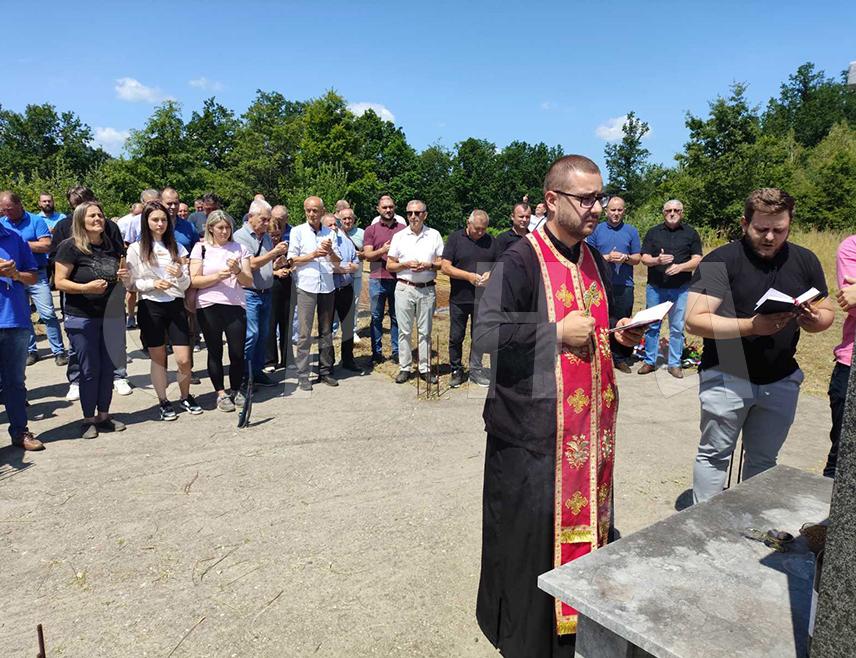 SREBRENICA, JUNE 21 /SRNA/ – The village of Ratkovići near Srebrenica has marked today 34 years since the killing of 24 Serbs from this place, who nearly all were civilians, including six elderly and ill women.