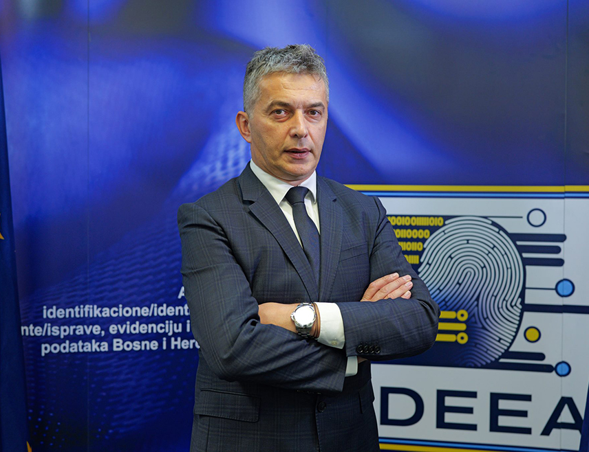 BANJA LUKA, JUNE 23 /SRNA/ - Petar Bilčar, Deputy Director of the Agency for Identification Documents, Registers and Data Exchange of BiH /IDDEEA/, told SRNA that he feels obliged to once again point out that the agency has continuously been making decisions and carrying out activities which, according to the available legally binding acts of the competent authorities, fall outside the clearly defined legal framework.