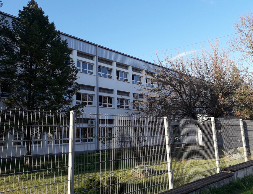 PRIJEDOR, JUNE 23 /SRNA/ - The Agricultural and Food School in Prijedor will use BAM 50,000 approved by the Government of Republika Srpska for this institution to equip a practical training classroom for butchers, which is an in-demand occupation, the school director Goran Aničić told SRNA today.