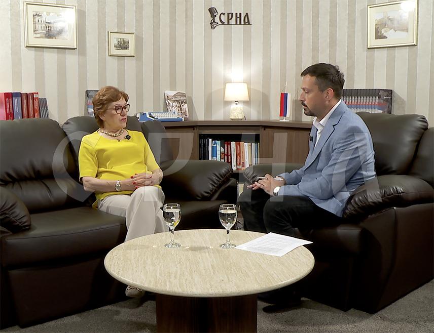 БАЊАЛУКА, 27. ЈУНА /СРНА/ - Министар финансија Републике Српске Зора Видовић изјавила је да је Управни одбор Управе за индиректно опорезивање БиХ коначно усвојио рјешења којима се омогућава поврат ПДВ-а приликом куповине прве некретнине, али је упозорила да стављање БиХ на сиву листу Манивала може негативно утицати на инвестиције и кредитни рејтинг земље.