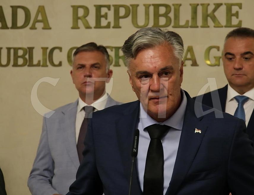 BANJA LUKA, JUNE 24 /SRNA/ - The President of Republika Srpska Siniša Karan stated that the stay of children from Kosovo and Metohija in Republika Srpska goes beyond its humanitarian character and that Serbia and Republika Srpska must, in this way as well, serve as guarantors of the preservation of the Serbian national being, which was formed and originated in Kosovo and Metohija.