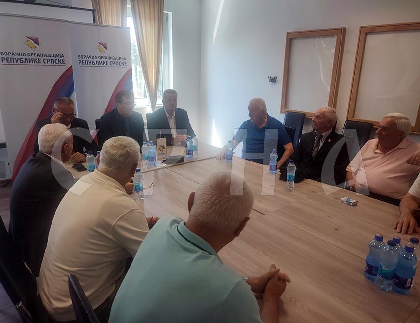 BANJA LUKA, JUNE 27 /SRNA/ – Serb history has been woven from numerous battles fought to defend homes and freedom, Republika Srpska Minister of Labour, War Veterans and Disabled Persons Protection Radan Ostojić said today at a reception organised by the Republika Srpska War Veterans Organisation /BORS/.