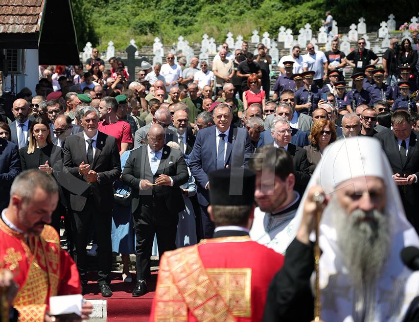 BANJA LUKA, JULY 4 /SRNA/ – By attending the commemoration in Bratunac, U.S. President's spiritual adviser Mark Burns sent a strong message that the past cannot be ignored and that honouring innocent victims is a civilizational obligation that knows no borders, Acting Director of the Republika Srpska Office for International Cooperation Ana Trišić-Babić told SRNA.