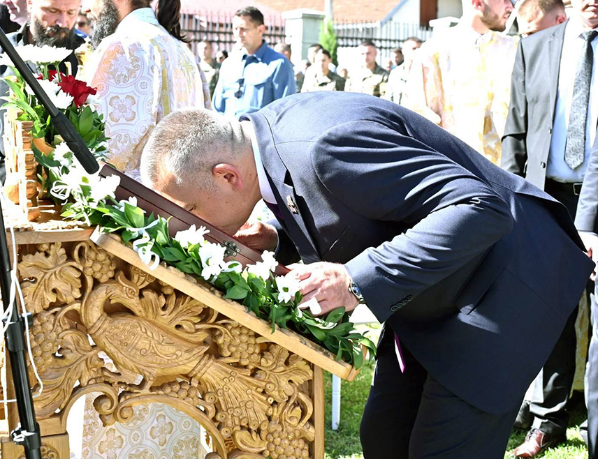 BRATUNAC, JULY 4 /SRNA/ – Republika Srpska Prime Minister Savo Minić has said today that it is the duty of the Serb people to remember and preserve the truth, and never allow the 3,267 Serbs killed by Muslim forces during the recent war in the Central Podrinje and Birač regions to fall into oblivion.