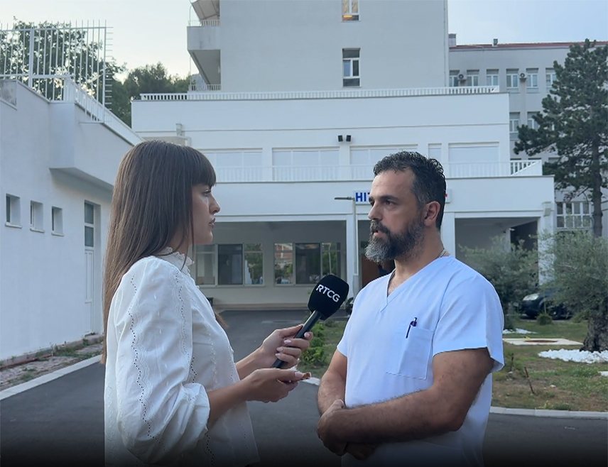 РИСАН, 12. ЈУЛА /СРНА/ - Сви повријеђени у данашњој саобраћајној несрећи у Липицама код Котора држављани су Србије и њихово здравствено стање је стабилно, рекао је Дино Пањако, директор Специјалне болнице за ортопедију, неурохирургију и неурологију "Васо Ћуковић" у Рисну.