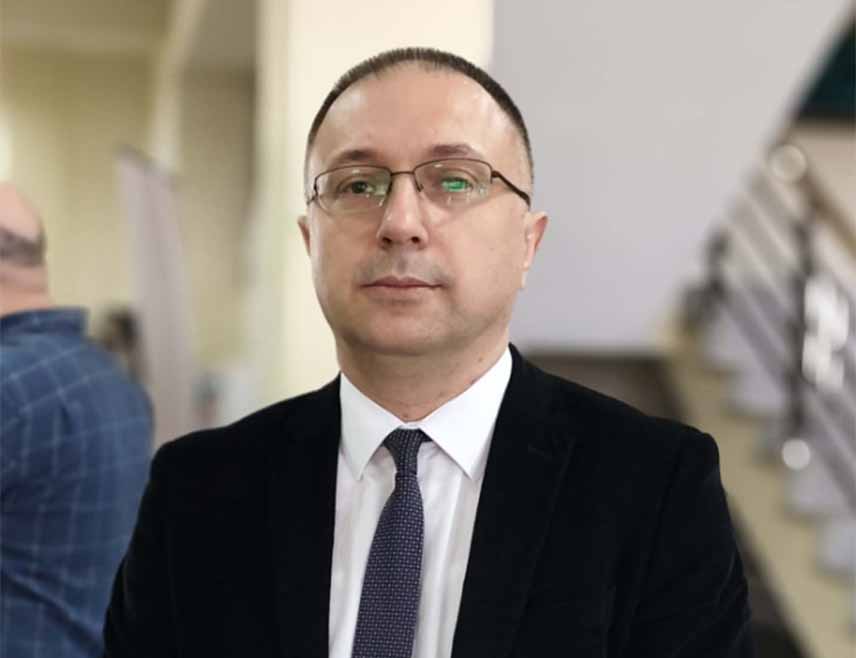 ПАЛЕ, 13. ЈУЛА /СРНА/ - Професор Димитрије Ћеранић изабран је за декана Правног факултета Универзитета у Источном Сарајеву.