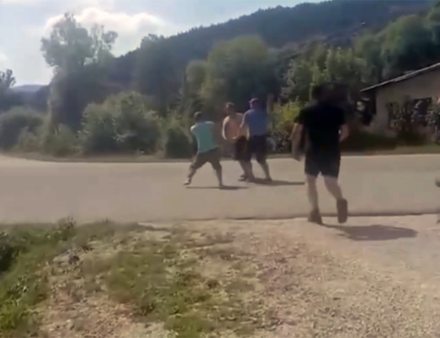 BELGRADE, JULY 21 /SRNA/ - President of the Alliance of Serbs from the Region Miodrag Linta said he expects the relevant institutions of the Una-Sana Canton to strongly condemn the chauvinistic attack on Serb returnees in Sanski Most and punish the perpetrators.