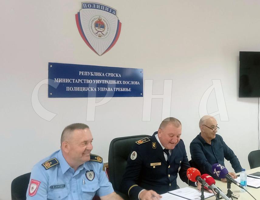TРЕБИЊЕ, 21. ЈУЛА /СРНА/ - Полицијска управа Tребиње евидентирала је пораст броја малољетника који су испољили девијантно понашање, истакнуто је данас на конференцији за новинаре представника ове управе.