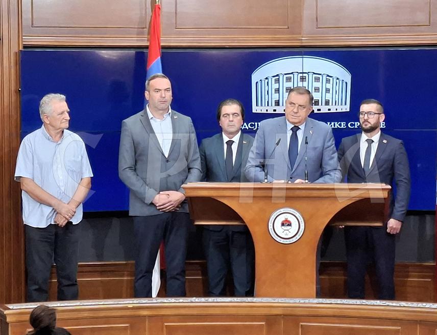 BANJA LUKA, JULY 23 /SRNA/ – A commemoration marking the Day of Remembrance for Serbs killed and displaced during the Croatian military and police operation "Storm" will be held in Mrkonjić Grad on August 4, President Milorad Dodik said following today's meeting of the Organising Committee.