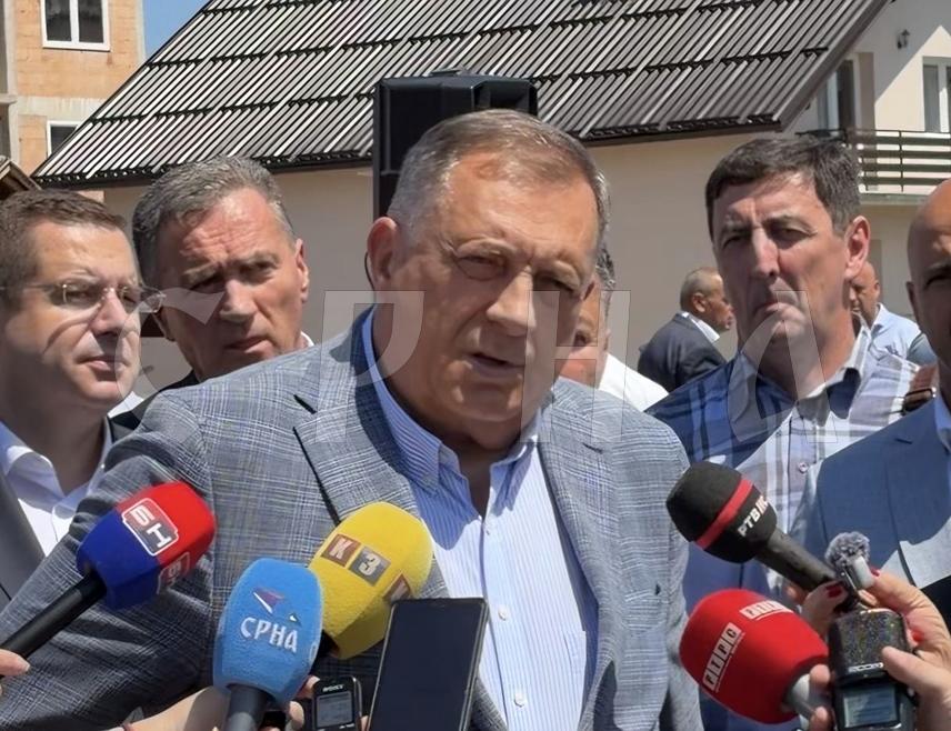 PALE, JULY 28 /SRNA/ - President Milorad Dodik pointed out that investment in projects in Pale will continue and that the institutions will do everything to make this place even better.