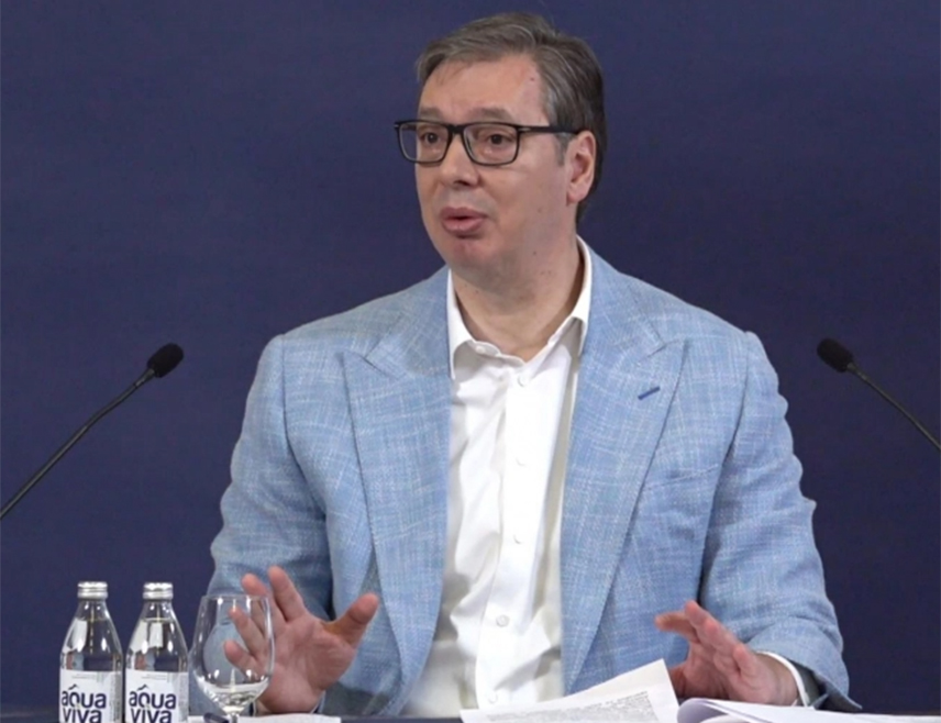 BELGRADE, JULY 31 /SRNA/ - Serbian President Aleksandar Vučić announced that he would likely speak in the coming days with Russian President Vladimir Putin and Hungarian Prime Minister Péter Magyar about the sale of the Russian stake in the Petroleum Industry of Serbia /NIS/ to Hungary's MOL.