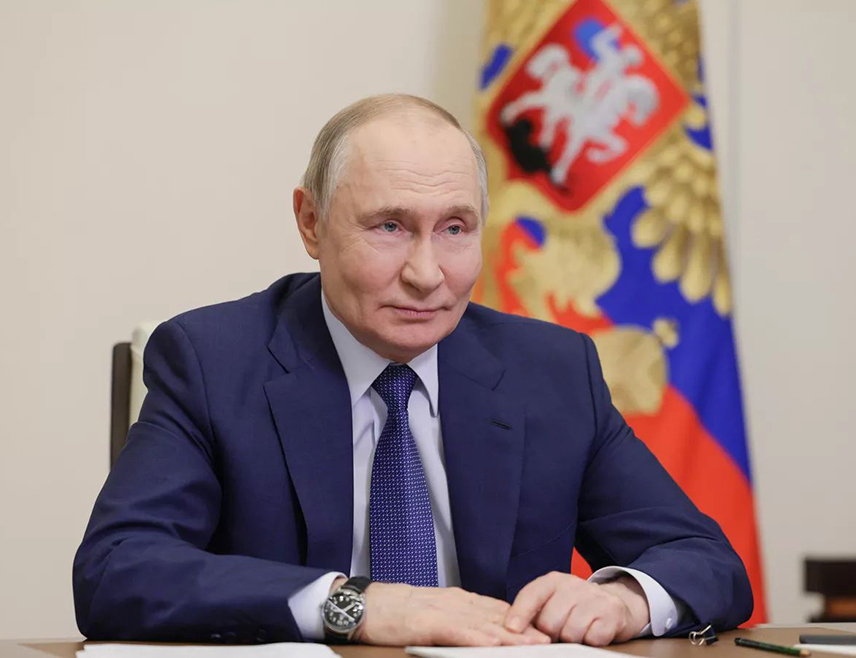 МОСКВА, 5. АВГУСТА /СРНА - РИА Новости/ - Руски предсједник Владимир Путин саопштио је да је за команданта унутрашњег фронта именовао Валерија Солодчука, досадашњег команданта руске борбене групе "Центар".