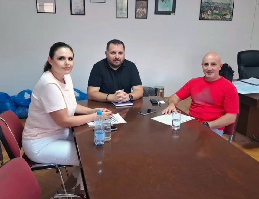 О УНАПРЕЂЕЊУ УСЛОВА ЗА БОРАВАК СПОРТИСТА СРПСКЕ У ДОМУ УЧЕНИКА У ТРЕБИЊУ