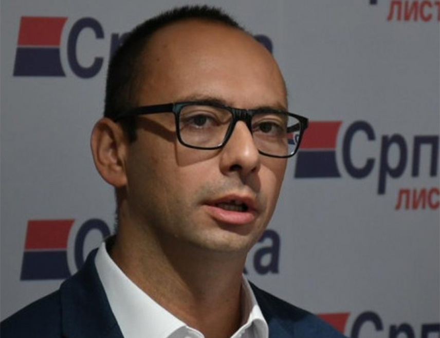 BELGRADE, August 11 /SRNA/ – The security of Serbs in Kosovo and Metohija is threatened, primarily by the actions of the so-called Kosovo Police, to which KFOR now wants to assume competence of securing the Ibar bridge in Kosovska Mitrovica and at the Visoki Dečani Monastery, Serb List Presidency member Igor Simić said today.