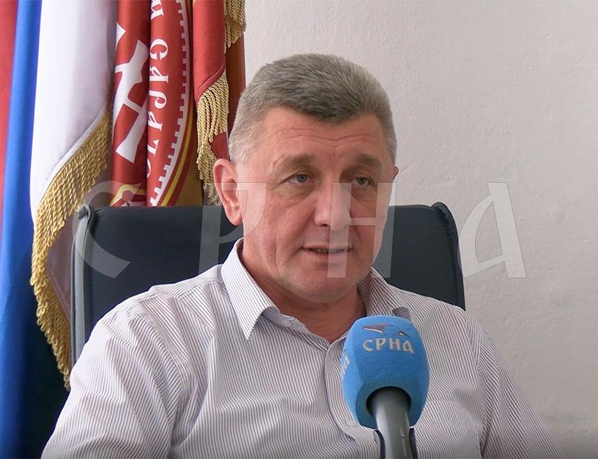 БАЊАЛУКА, 17. АВГУСТА /СРНА/ - Отказана је посјета министра за научнотехнолошки развој и високо образовање Републике Српске Драга Мастиловић Природно-математичком факултету /ПМФ/ Универзитета у Бањалуци, најављено је из ресорног министарства.