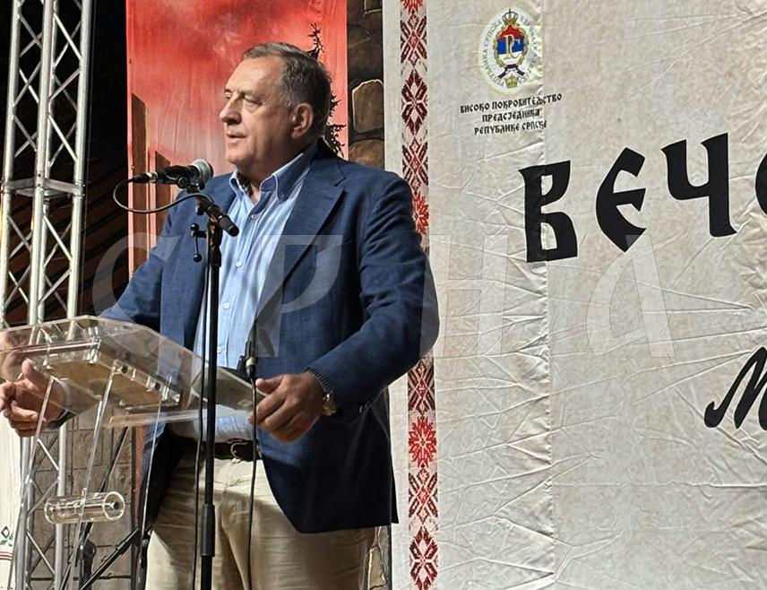 KOZARSKA DUBICA, August 18 /SRNA/ - President Milorad Dodik officially marked the beginning of the competitive festival "Ojkača Evening" tonight near the Moštanica monastery, and specially greeted the competitors who have preserved this traditional song.