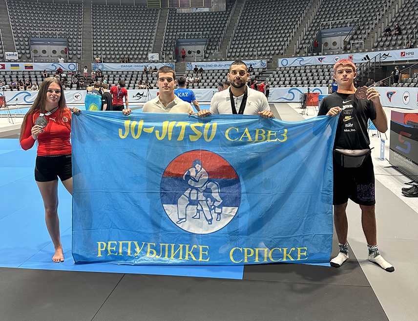 БАЊАЛУКА, 22. АВГУСТА /СРНА/ - Репрезентативка Републике Српске у џиу џицу Милица Панић освојила је сребрну медаљу на Свјетском првенству у Но-ги џиу-џицу које је одржано у Задру.