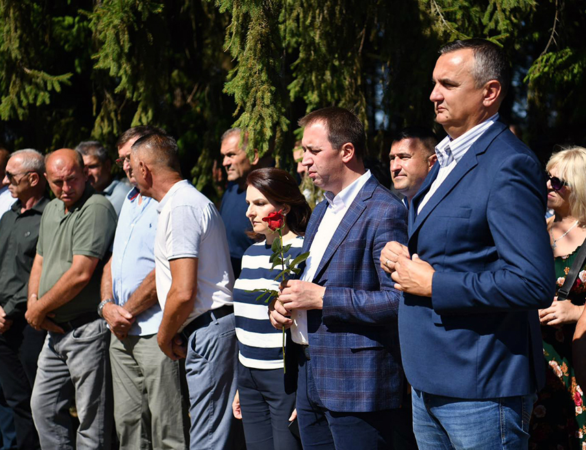 BANJA LUKA, AUGUST 23 /SRNA/ - Republika Srpska Justice Minister Goran Selak attended a memorial service in Trnopolje for innocent Serb victims of an Ustasha crime committed from July 31 to August 2, 1941, stressing that it was the lasting duty of the Serb people to preserve the memory of their innocent ancestors and the truth about the genocide committed against Serbs in the Independent State of Croatia /NDH/.