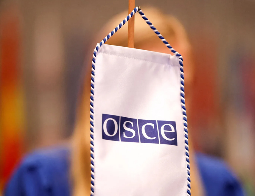 САРАЈЕВО, 1. СЕПТЕМБРА /СРНА/ – Мисија ОЕБС-а у БиХ најоштрије je осудила све пријетње, застрашивања и таргетирања јавних званичника, новинара и чланова њихових породица, те упозорила да све запаљивији јавни дискурс пријети даљим нарушавањем јавне безбједности, демократског учешћа и слободе медија.