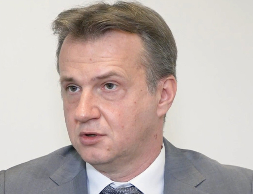ПЕКИНГ, 2. СЕПТЕМБРА /СРНА/ - Виши научни сарадник Института за међународну политику и привреду Александар Митић оцијенио је да Шангајска организација за сарадњу /ШОС/ показује да је, након што је ширење западних алијански довело до великих сукоба, другачији поглед на безбједносни мултилатерализам остварив и да Самит у Бишкеку показује да је безбједност неодвојива од питања повезаности.
