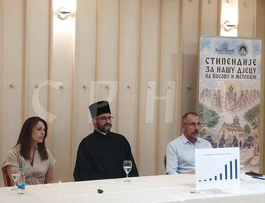 БАЊАЛУКА, 2. СЕПТЕМБРА /СРНА/ - Србско сабрање "Баштионик" позвало је људе добре воље из Републике Српске да се укључе у добротворну акцију стипендирања српских ђака на Косову и Метохији из породица слабијег материјалног стања, коју је ова организација покренула почетком школске године.