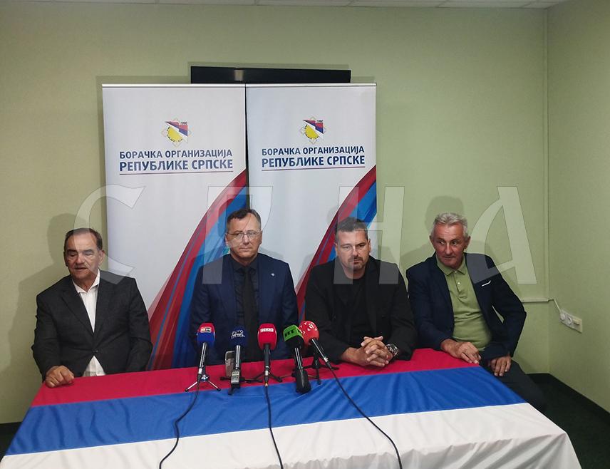 BANJA LUKA, SEPTEMBER 3 /SRNA/ – The Republika Srpska Veterans' Organization /BORS/ will stand behind every individual who has expressed gratitude and condolences to the family of General Ratko Mladić and urges all citizens of Republika Srpska to show dignity on the day of his funeral and pay their respects in accordance with the traditions of the Orthodox faith, BORS Presidency Chairperson Milovan Gagić said in a statement.