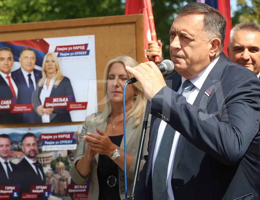 БАЊАЛУКА, 4. СЕПТЕМБРА /СРНА/ – Предсједник СНСД-а Милорад Додик изјавио је данас у Бањалуци да је ова странка једина у Републици Српској која има кадровски, организациони и политички капацитет да и у наредном мандату води Српску путем стабилности, мира и економског развоја.