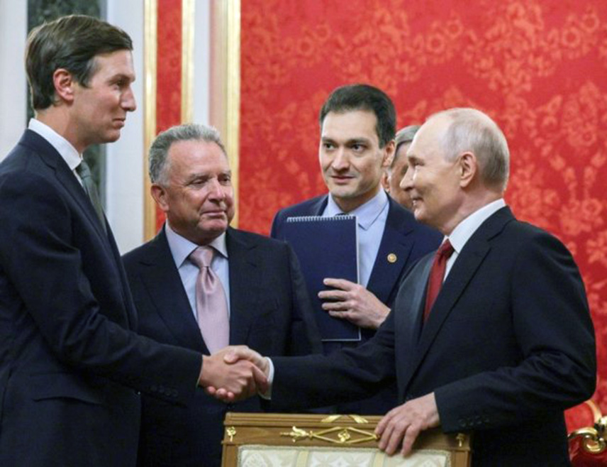 МОСКВА, 5. СЕПТЕМБРА /СРНА - РИА Новости/ - Руски предсједник Владимир Путин описао је ситуацију која ће бити размотрена током разговора са специјалним изасланицима САД Стивом Виткофом и Џаредом Кушнером као "далеко од једноставне".