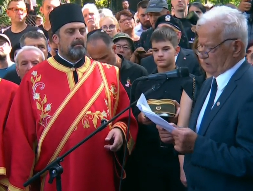 BELGRADE, SEPTEMBER 7 /SRNA/ - Lieutenant General Petar Škrbić said today in his farewell speech at the funeral of General Ratko Mladić that the former commander of the Army of Republika Srpska deserved to be remembered forever for his heroism by the people he stood up to defend when their very existence was under threat.