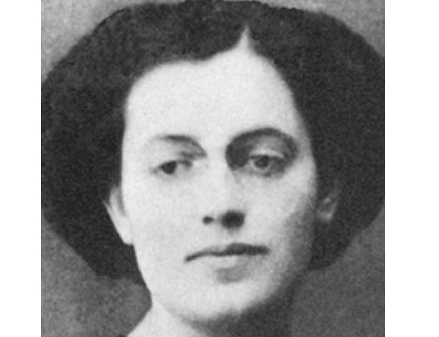 БИЈЕЉИНА, 10. СЕПТЕМБРА /СРНА/ - Надежда Станојевић /1887-1978/, прва Српкиња педијатар, аутор више књига из ове области и професор Бабичке школе у Београду, рођена је 11. септембра 1887. године.