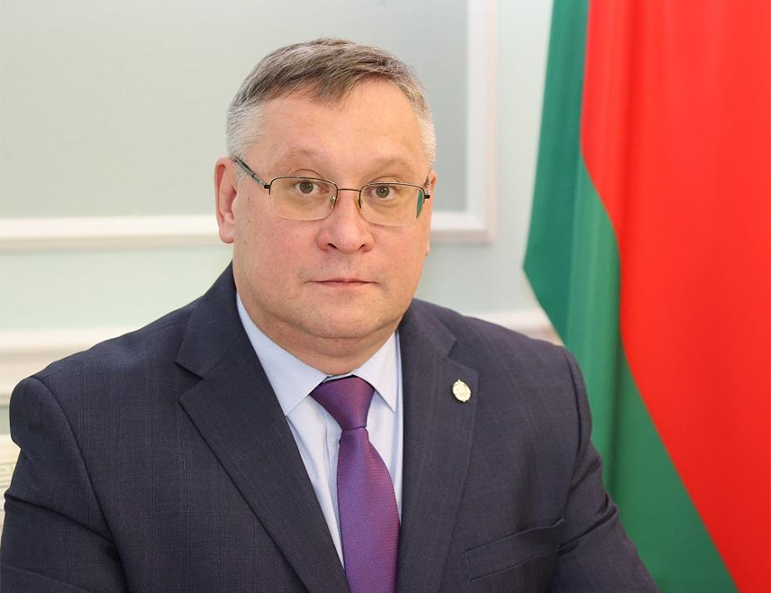 МИНСК, 15. СЕПТЕМБРА /СРНА - РИА Новости/ - Бјелорусија не разматра било какве офанзивне акције и стога су апсолутно неосноване тврдње да се бјелоруска војска, наводно, припрема за офанзиву против сусједних земаља, изјавио је шеф Генералштаба Оружаних снага Бјелорусије Павел Муравејко.