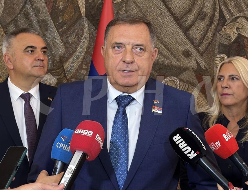 BELGRADE, SEPTEMBER 15 /SRNA/ - The Serb people must remain vigilant due to the continued hostility of political representatives of Bosniaks, Croats and Albanians, as well as those who betrayed them in Montenegro, and in the future devote themselves more to unity and freedom, President Milorad Dodik said.