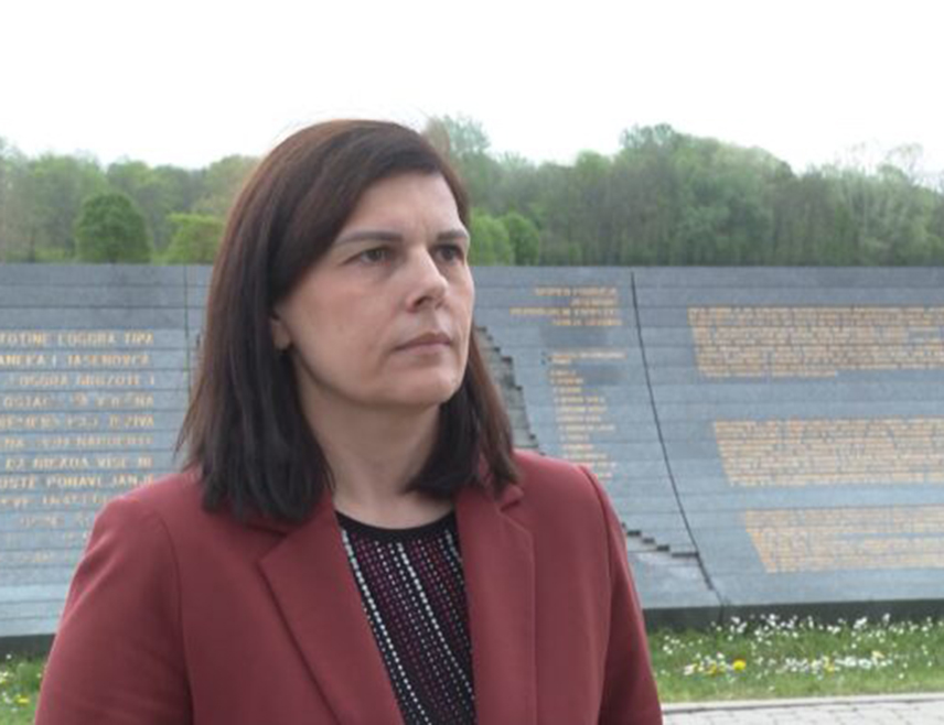 КОЗАРСКА ДУБИЦА, 17. СЕПТЕМБРА /СРНА/ - Између "Спомен-подручја Доња Градина" и Меморијалног центра "Старо сајмиште" данас ће у Београду бити потписан споразум о сарадњи, рекла је Срни директор "Спомен-подручја Доња Градина" Tања Tулековић.