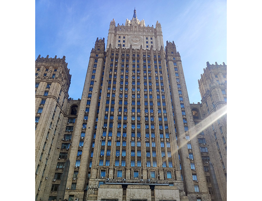 МОСКВА, 18. СЕПТЕМБРА /СРНА - РИА Новости/ - Напади на изборне комисије у региону Запорожја су покушај застрашивања цивила и ремећења процеса гласања, саопштено је из руског Министарства спољних послова.