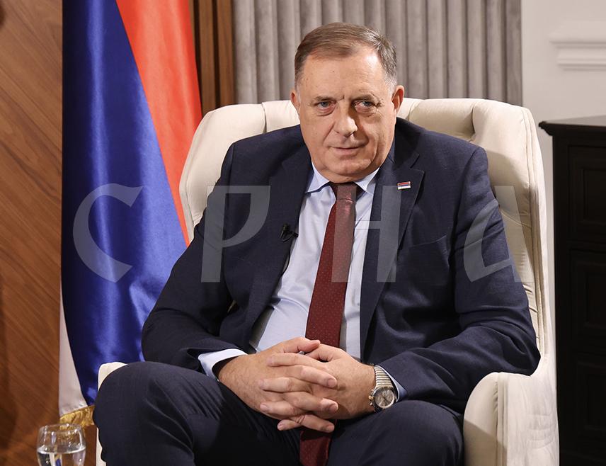 WASHINGTON, SEPTEMBER 25 /SRNA/ - President Milorad Dodik said that he has an excellent relationship with Russian President Vladimir Putin, but also that he is seeking to establish the best possible cooperation not only with Russia, but also with the United States and even Brussels.
