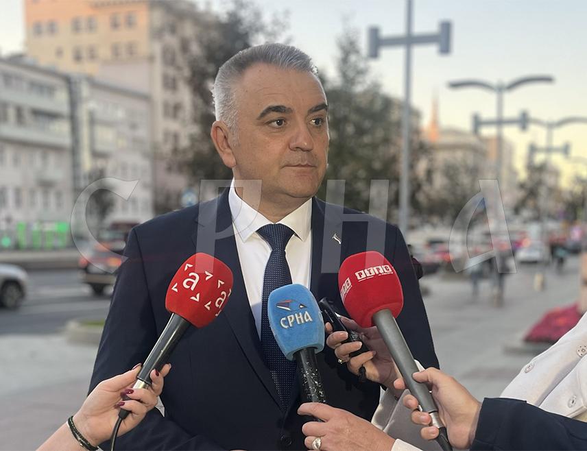 MOSCOW, SEPTEMBER 28 /SRNA/ – Republika Srpska Prime Minister Savo Minić has said today in Moscow that he is honoured for being part of the Srpska team that is establishing contacts across Globe important for advancing Republika Srpska.