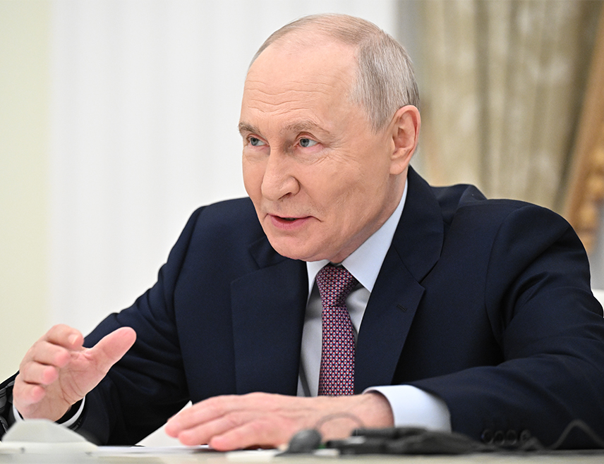 МОСКВА, 1. ОКТОБРА /СРНА - РИА Новости/ - Руски предсједник Владимир Путин изјавио је да се у свијету дешавају промјене огромних размјера и да човјечанство то разумије, али да треба да научи да живи са изазовима који се намећу.