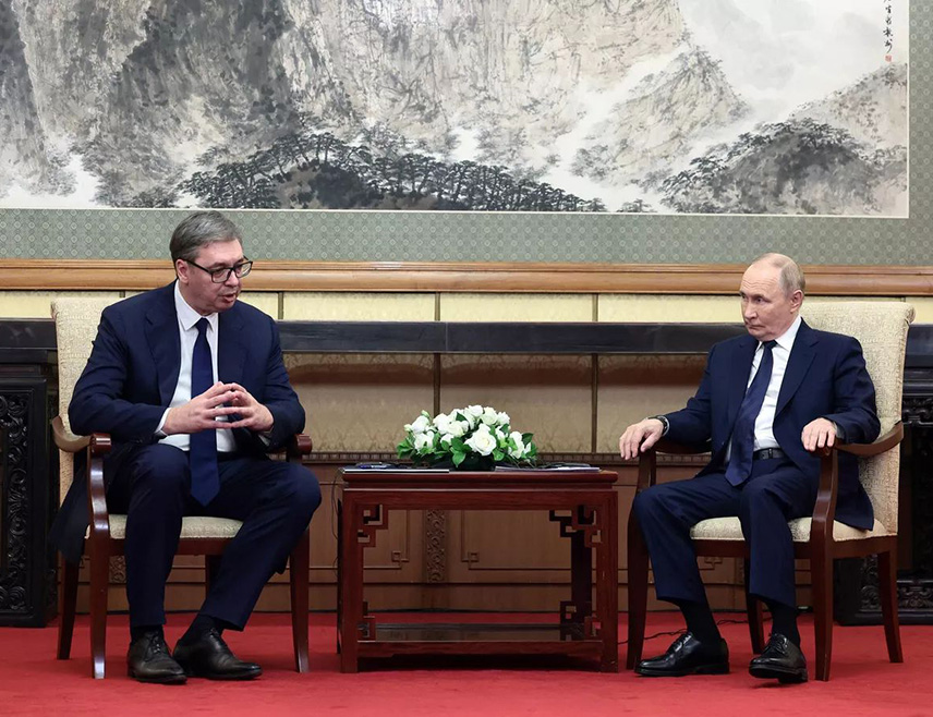 МОСКВА, 1. ОКТОБРА /СРНА/ - Руски предсједник Владимир Путин изјавио је да Александар Вучић води уравнотежену политику и показује жељу за сарадњом са Русијом, те да се нада да ће бити премијер Србије.