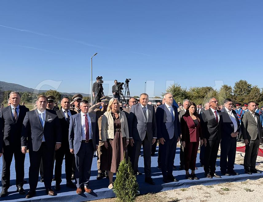 ДОБОЈ, 3. ОКТОБРА /СРНА/ - У Бољанићу код Добоја почело је обиљежавање 82 године од спасавања савезничких пилота на Озрену у операцији "Халијард" коју су спровели припадници Југословенске војске у отаџбини.
